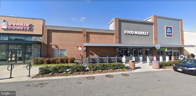 Building Photo - 884 Quince Orchard Blvd