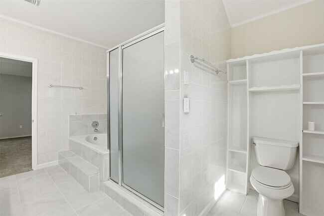 Building Photo - 7235 Battle Hills Dr