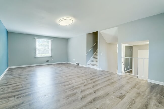 Building Photo - 161 Railroad Mills Rd