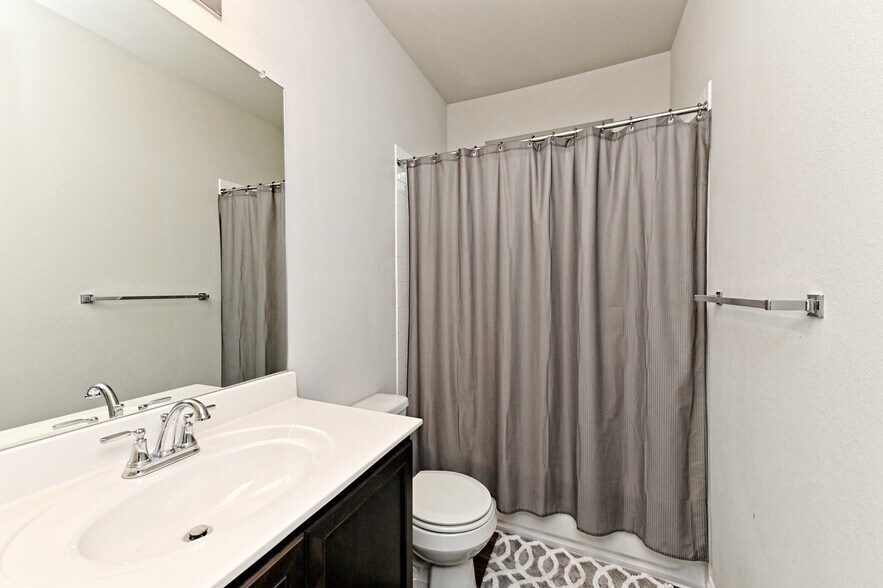 Building Photo - 7803 Norah Dr