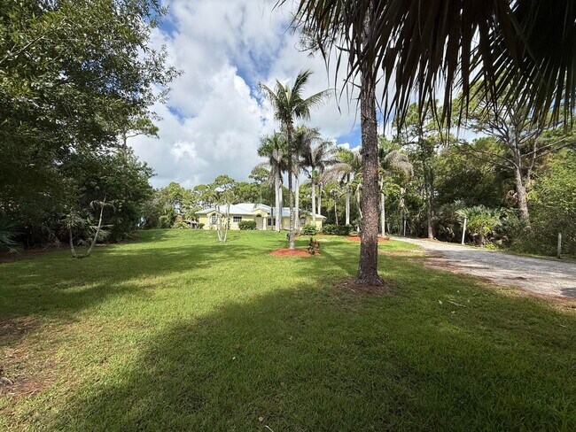 Building Photo - 5707 Silver Oak Dr