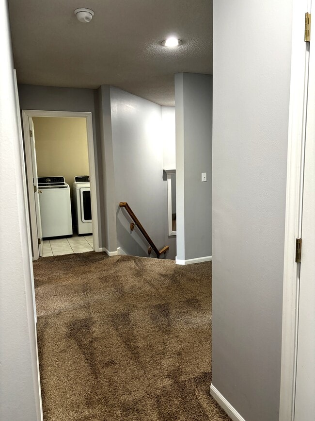 Building Photo - 13806 S Mullen St