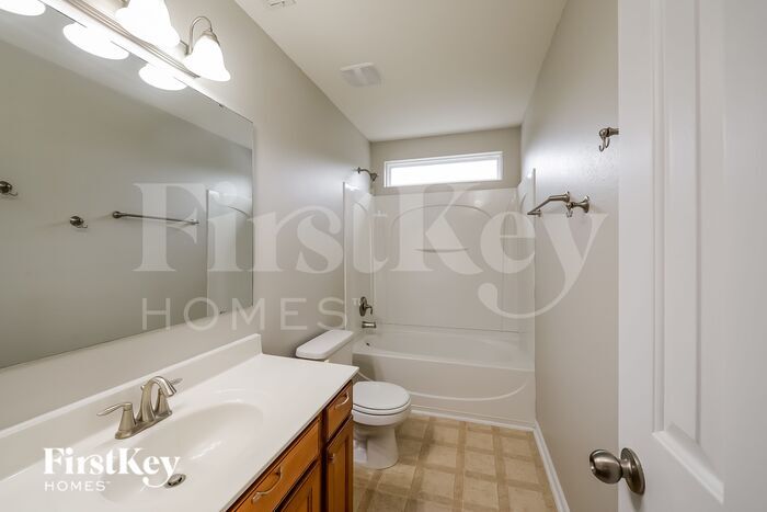 Building Photo - 410 Vineyard Ln