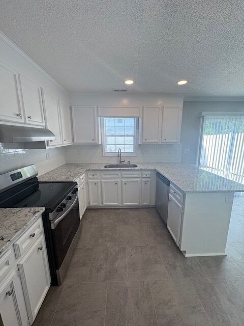 Building Photo - 3829 Sterling Pointe Dr