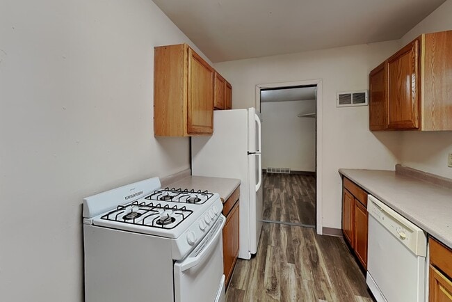 Building Photo - 207 Stanton Ave