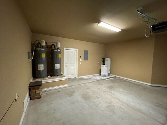 Building Photo - Beautiful Two-Story Stone Home in Desirable Kallison Ranch - West San Antonio off North Culebra Rd
