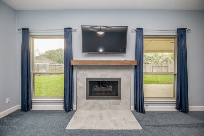 Building Photo - 206 Cheswick Cir