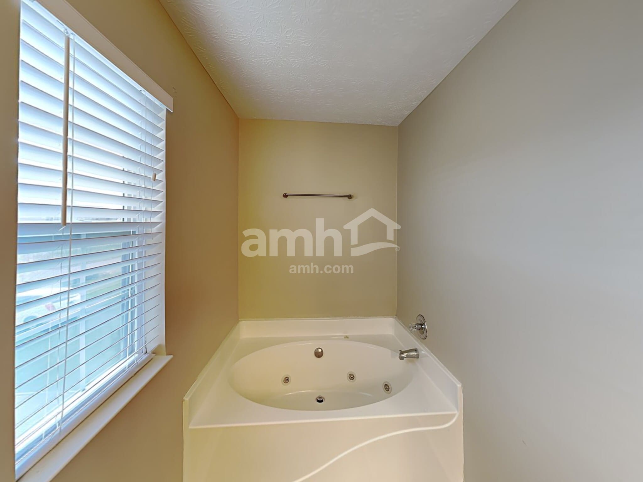 Building Photo - 143 Georges Creek Dr