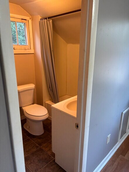 Building Photo - 3438 Churchville Rd