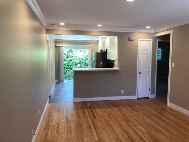 Building Photo - 67 Kuhl Ct