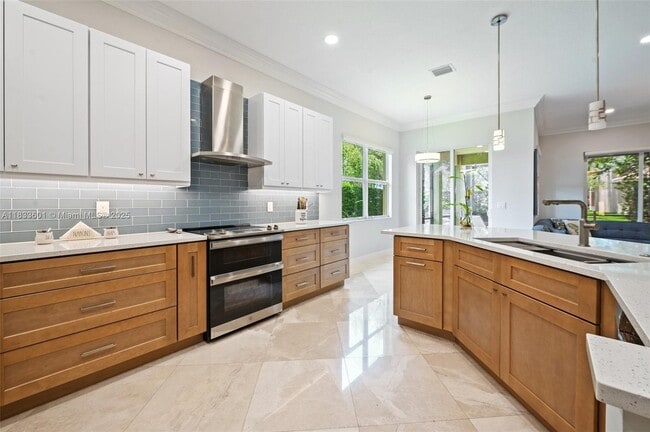 Building Photo - 8186 Fiera Ridge Dr