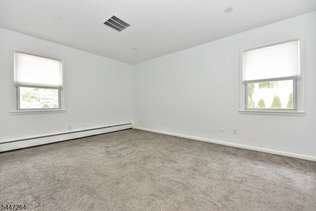 Building Photo - 398 Mayer Ct