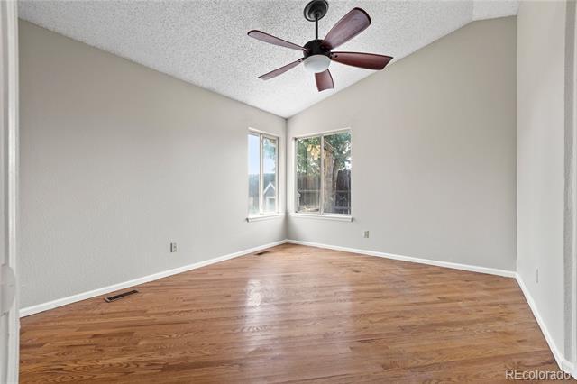 Building Photo - 8847 Cloverleaf Cir
