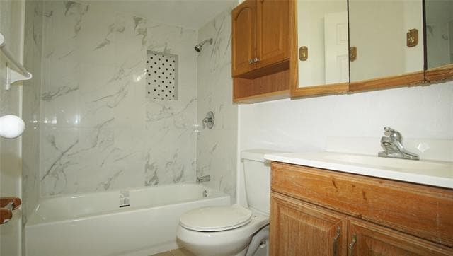 Building Photo - 2428 Sunflower Dr