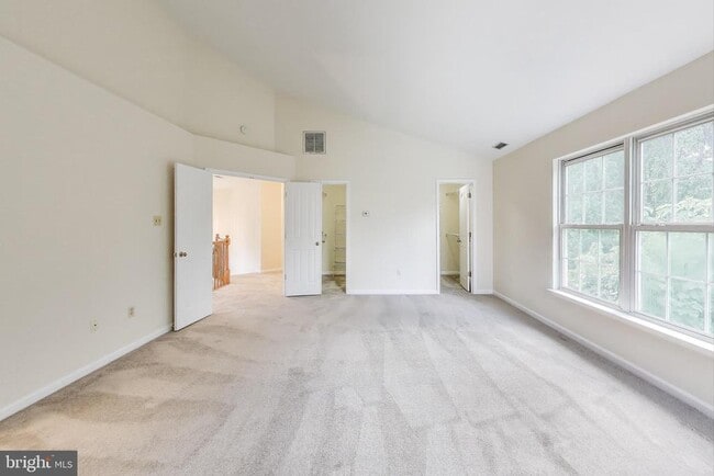 Building Photo - 11151 Yellow Leaf Way