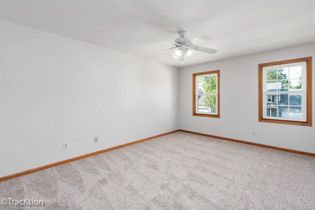 Building Photo - 3081 Barnstable Ct