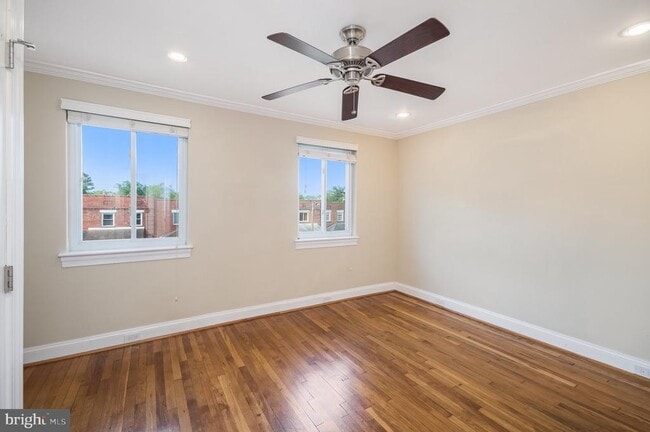 Building Photo - 320 Wesmond Dr