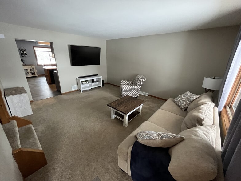 Living Room - W245N6688 Bowling Green Ct