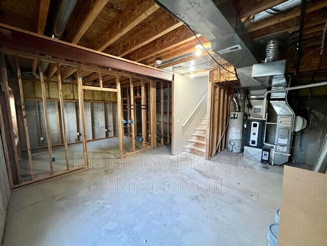 Building Photo - 1715 86th Ave