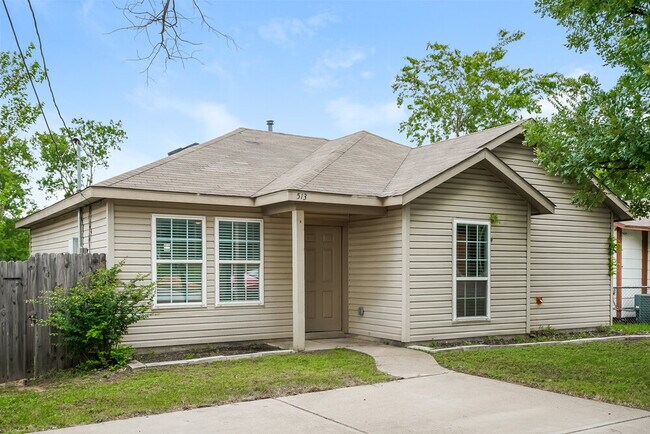 Building Photo - 513 N Wood St