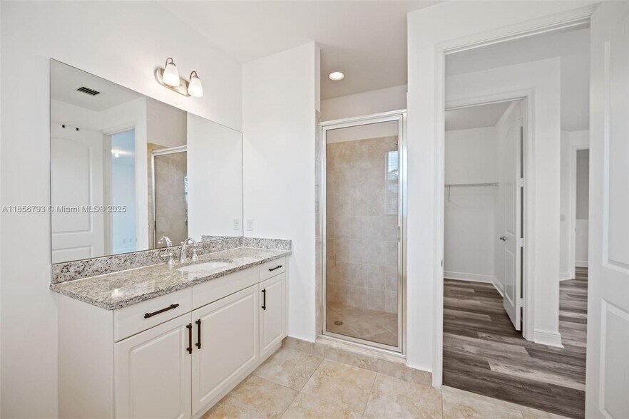 Building Photo - 6907 Pines Cir