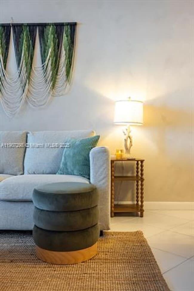 Building Photo - 2301 Collins Ave