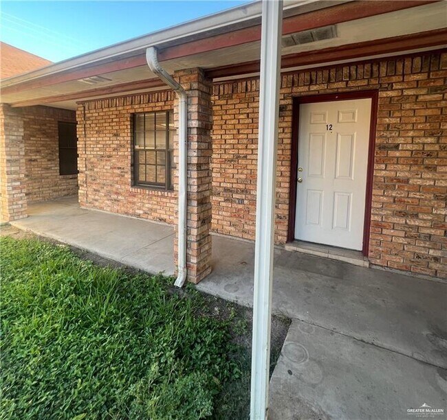 Building Photo - 9 Gastel Cir