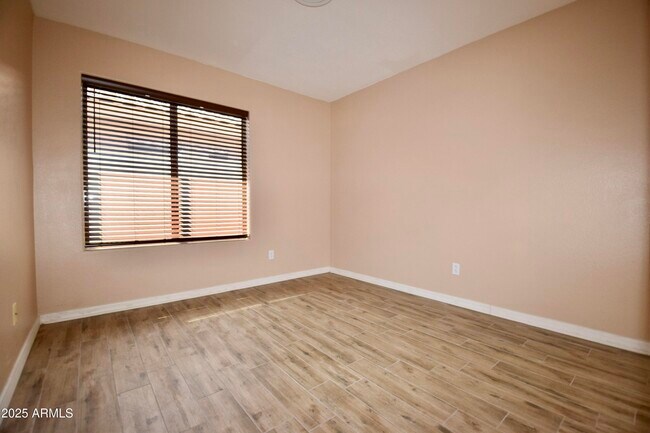 Building Photo - 4643 E Goldfinch Gate Ln