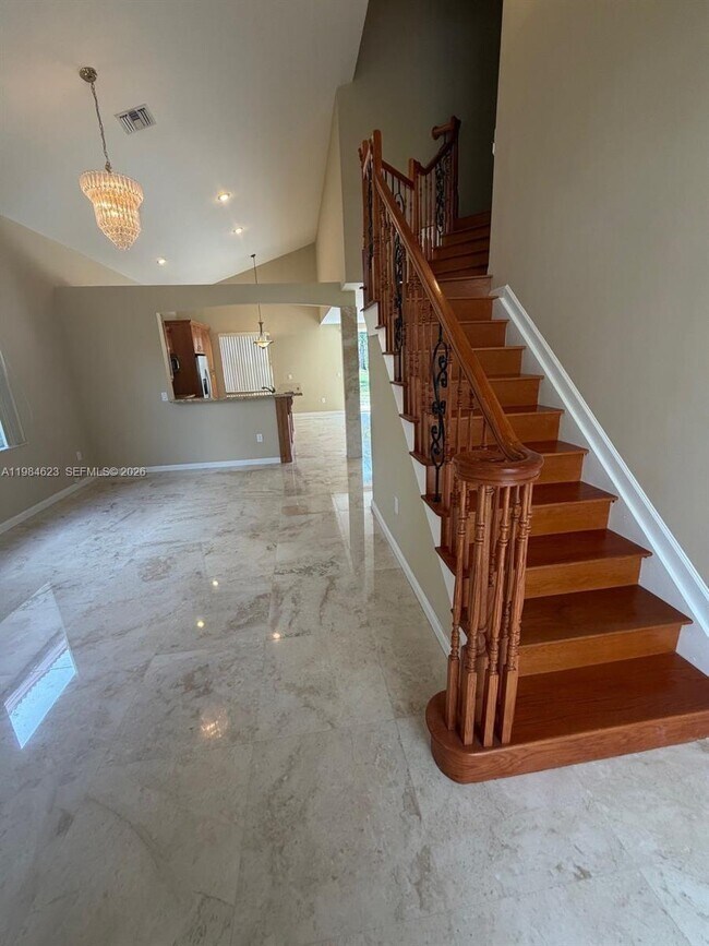 Building Photo - 360 NW 115th Way