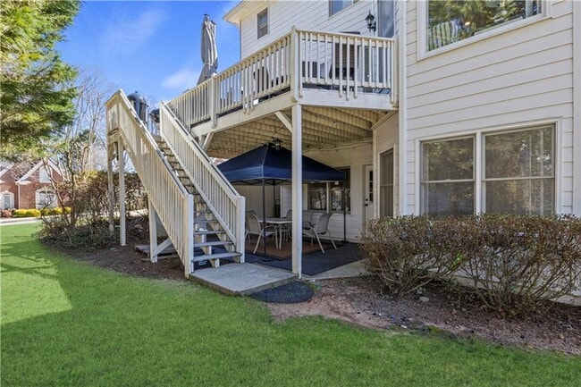Building Photo - 5685 Lake Manor Trce