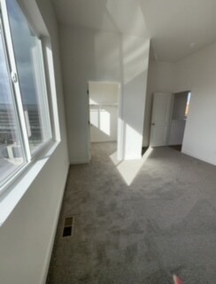 Building Photo - 238 Paramount Ave