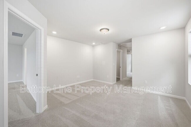 Building Photo - 517 Hanover Shr Ln