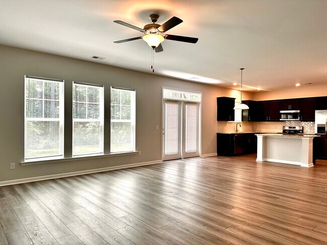 Building Photo - 542 Sessile Oak Dr