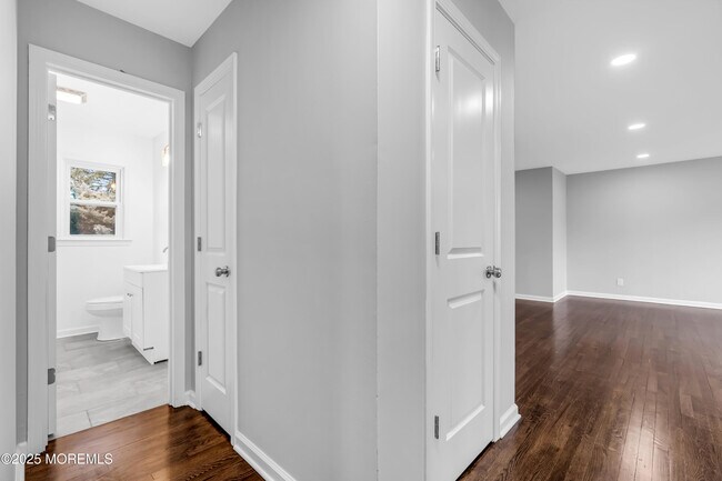 Building Photo - 1230 Dove St