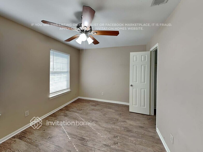 Building Photo - 2860 Ironwood Dr