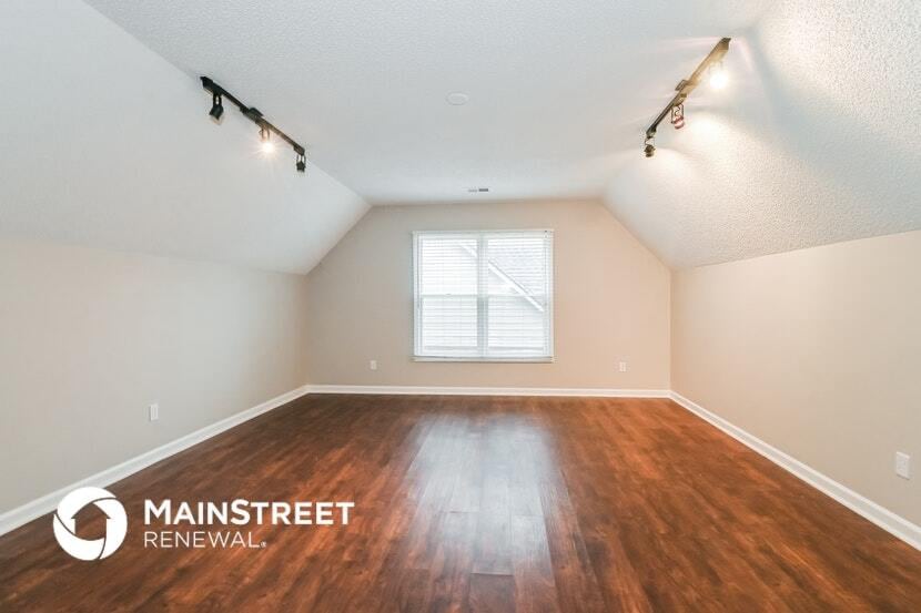 Building Photo - 2231 Oak Hollow Ln