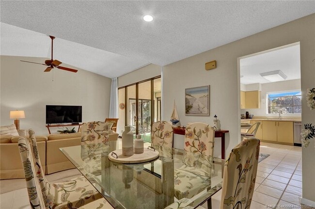 Building Photo - 4004 SW Osprey Creek Way