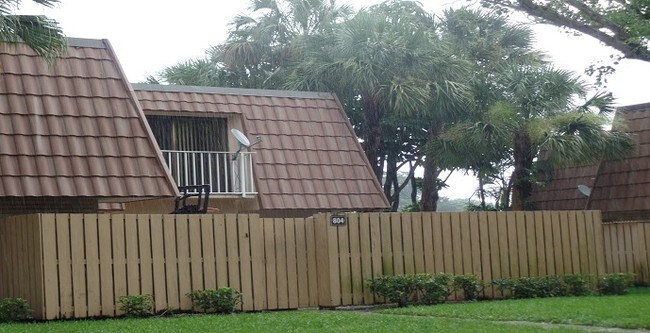 Building Photo - 539 Green Springs Pl