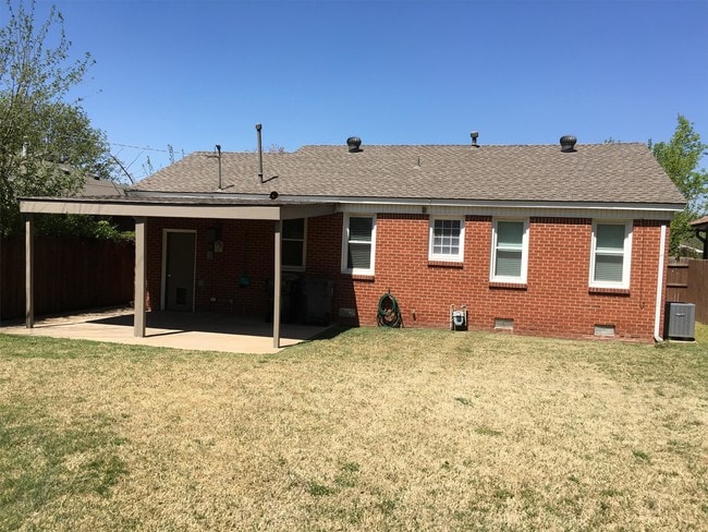 Building Photo - 2128 Carlisle Rd