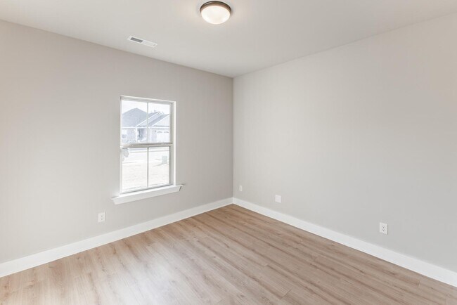 Building Photo - 6030 Margie Collins Dr SE