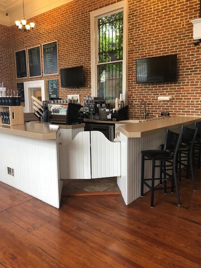 Building Photo - 25514 E Main St