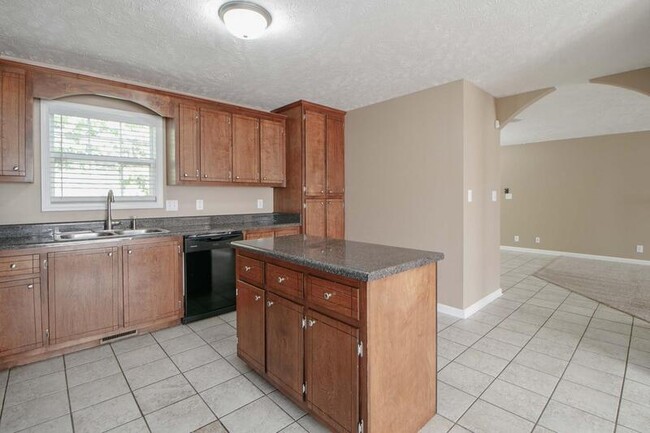Building Photo - 1449 Mutual Dr