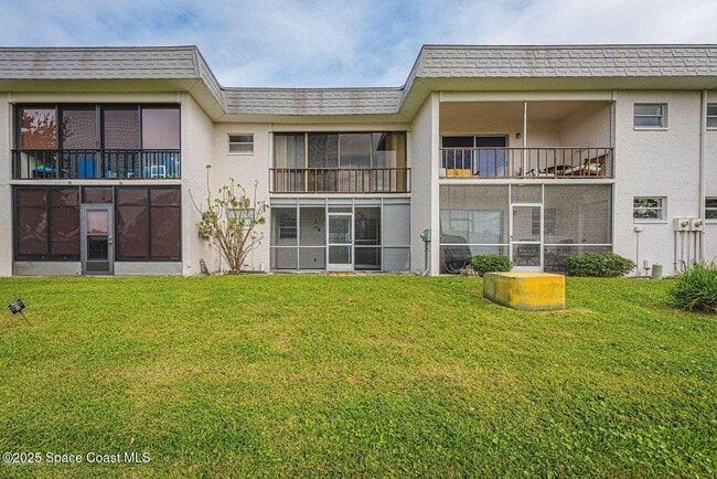 Building Photo - 442 Dove Ln