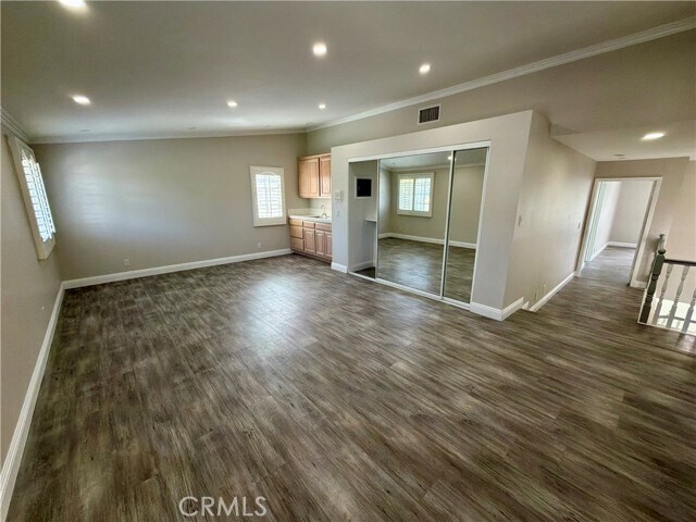 Building Photo - 9455 Brandon Ct