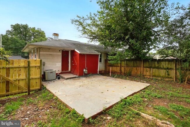 Building Photo - 8114 Allendale Dr