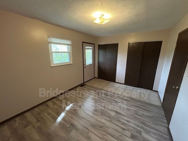 Building Photo - 60 Candlewood Ct