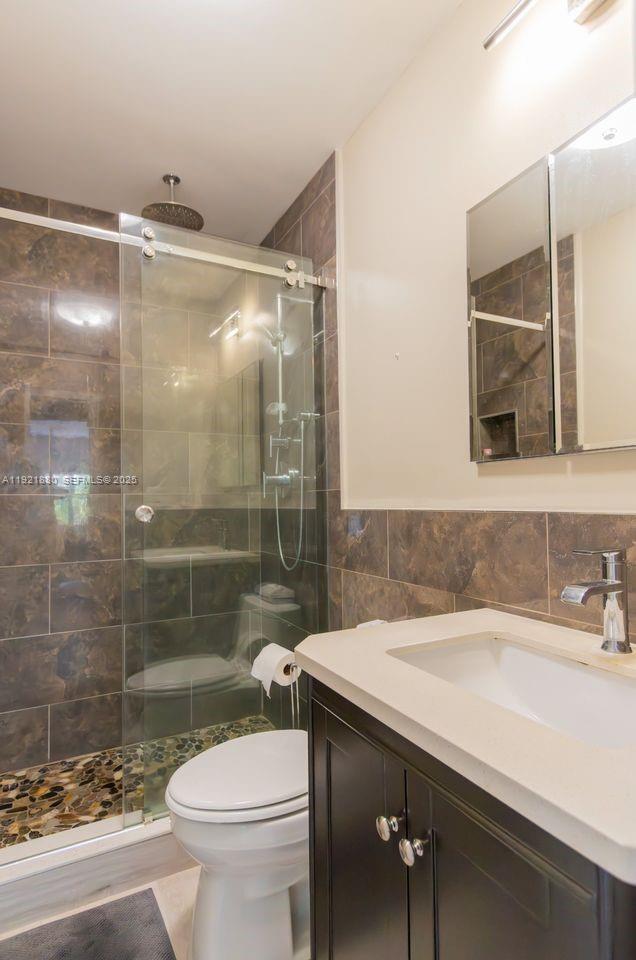 Building Photo - 5840 NE 22nd Way