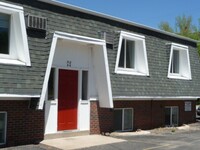 Building Photo - Charming 2 Bed, 1 Bath Upstairs Apartment ...