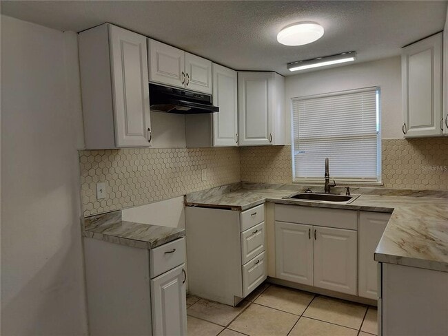 Building Photo - 3635 State Rd 60