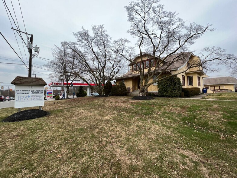 Building Photo - 1411 Welsh Rd